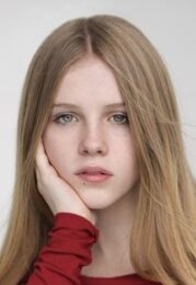 Alyla Browne