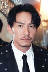 張震