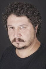 Yüksel Molla